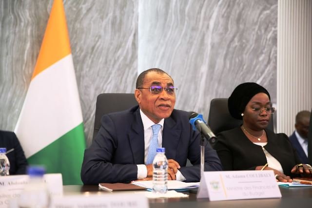 Coulibaly Adama est le ministre des finances de la Côte d'Ivoire